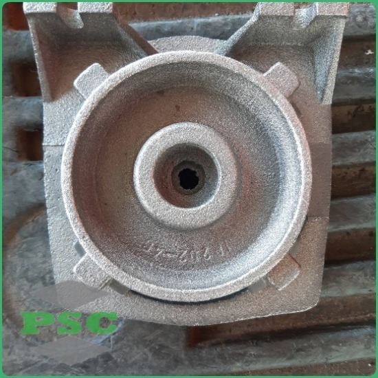 หล่อชิ้นส่วนอะไหล่รถแทรกเตอร์ หล่อชิ้นส่วนอะไหล่รถแทรกเตอร์